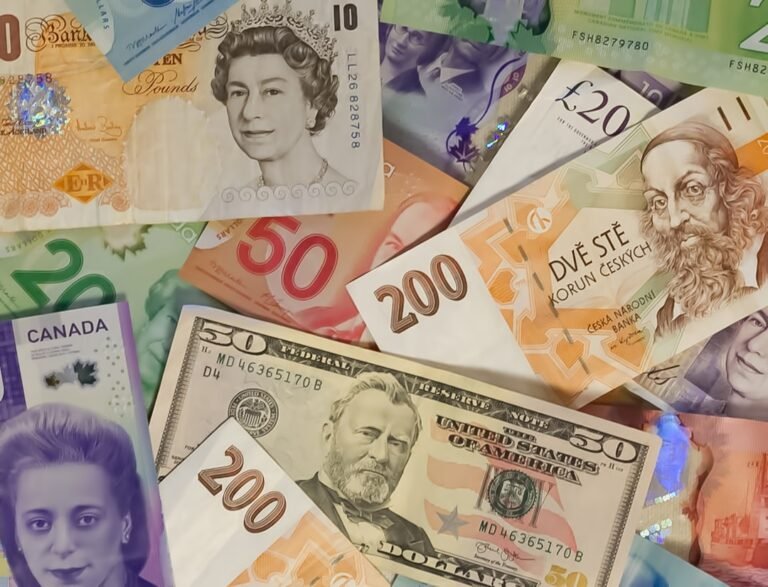 Cheapest way to send money from the UK to Kenya - money transfer guide cover image